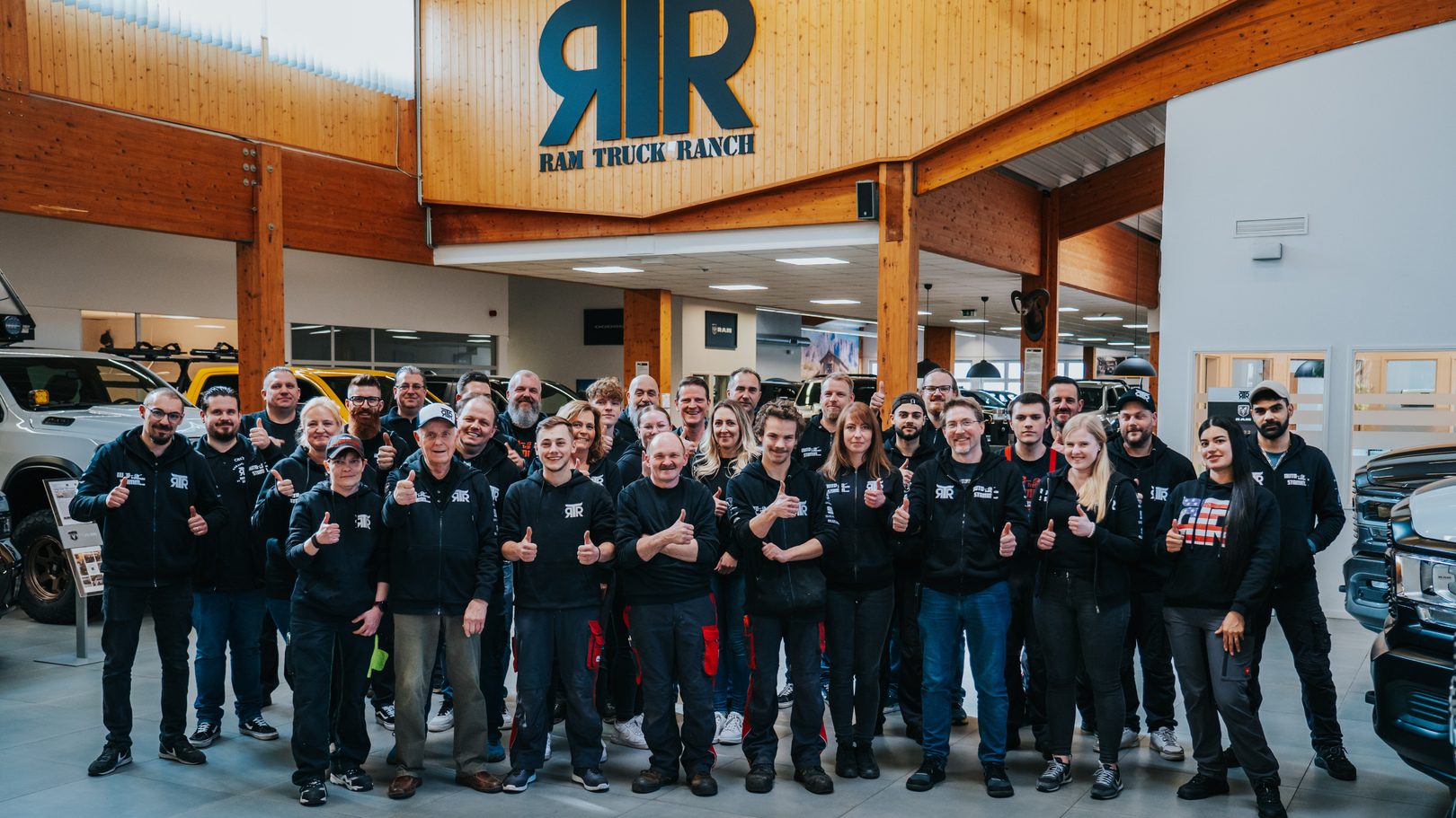 Wir die Auto-Treffpunkt Stamm GmbH