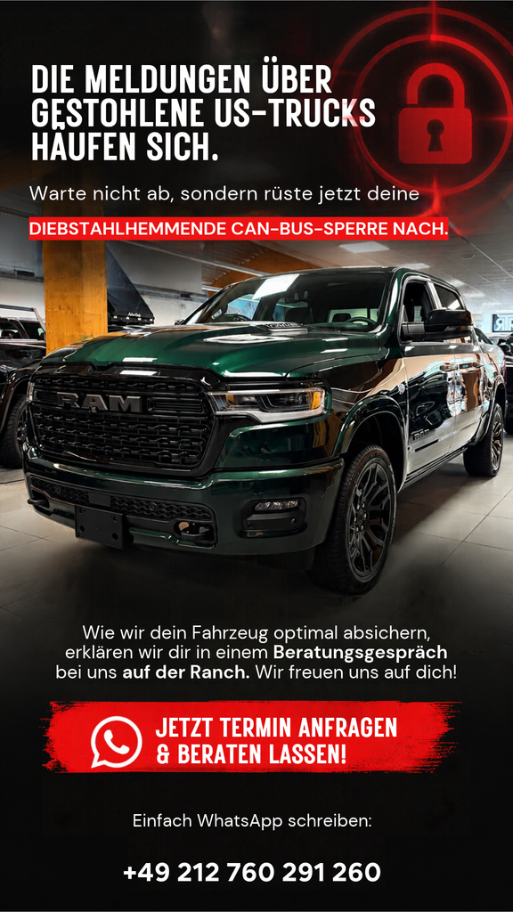 Grüner RAM 1500 in der RAM Truck Ranch Solingen mit Werbung für eine diebstahlhemmende CAN-Bus-Sperre zum Schutz vor Fahrzeugdiebstahl.